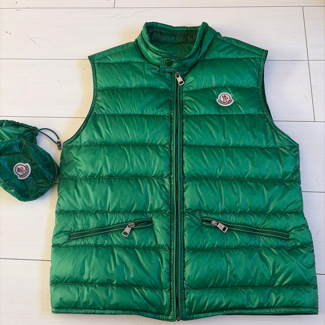 レアカラー　モンクレール　ダウンベスト　gui MONCLER グリーン