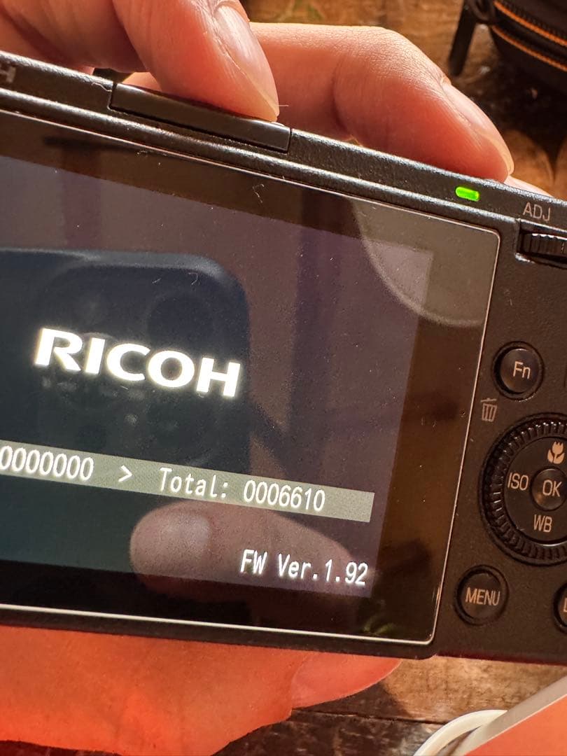 GRIII GR3リコー点検済/ショット数約6000/128GB SD＋ケース付