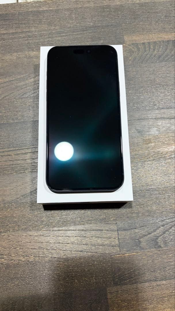 Apple iPhone 15 plus 128GBブラック + AirTag