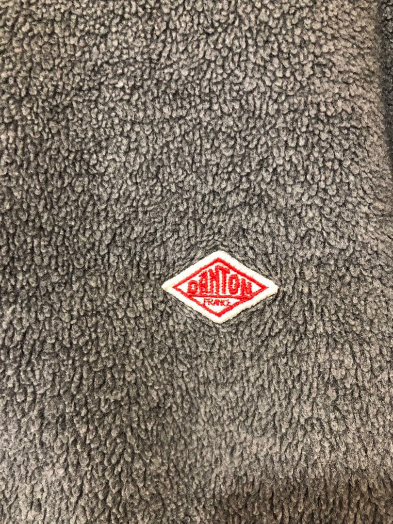 ダントン　ノーカラーフリース