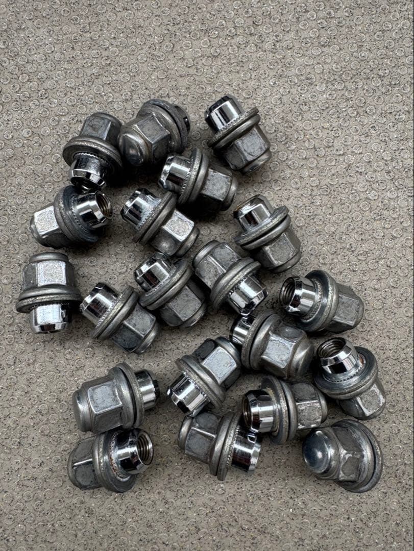 引き取り限定！　エスティマ　純正ホイール＆ナット