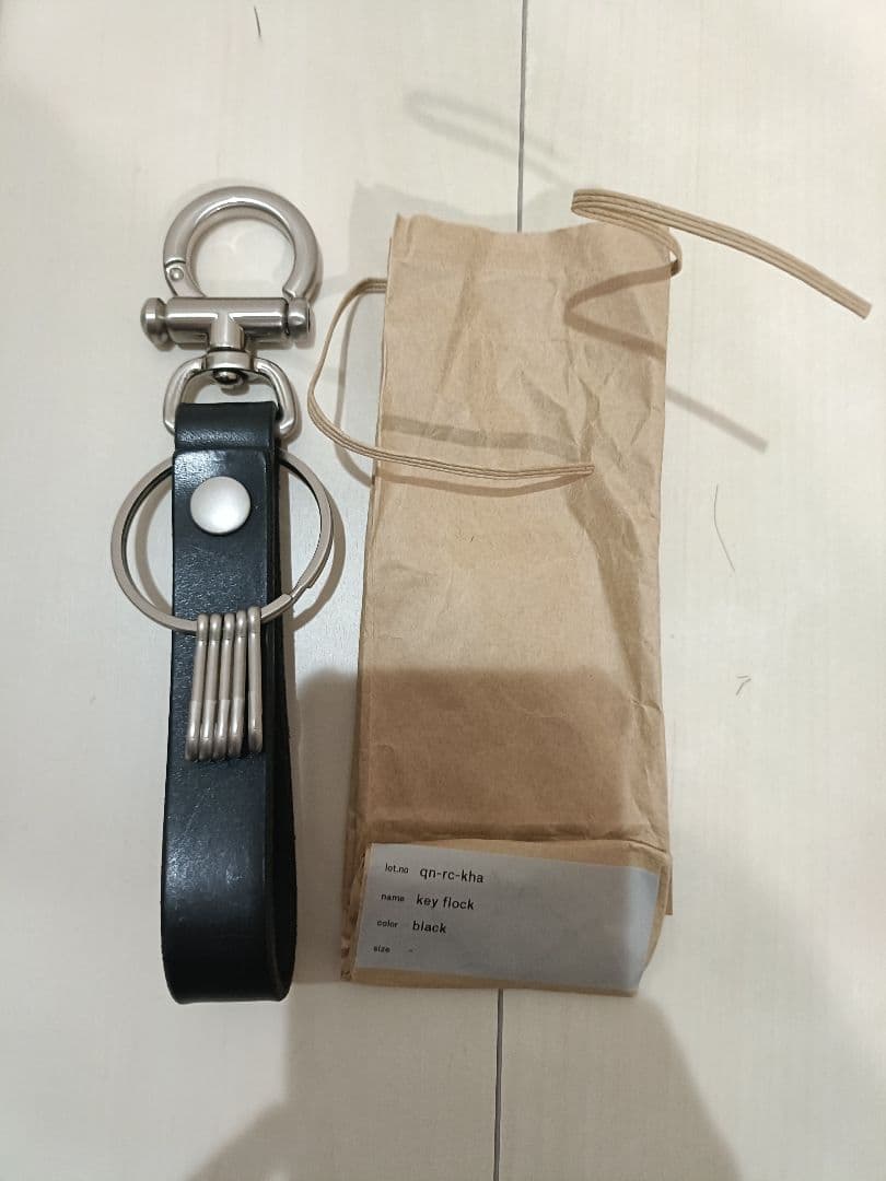 【なし】Hender Scheme 黒 レザー キーリング