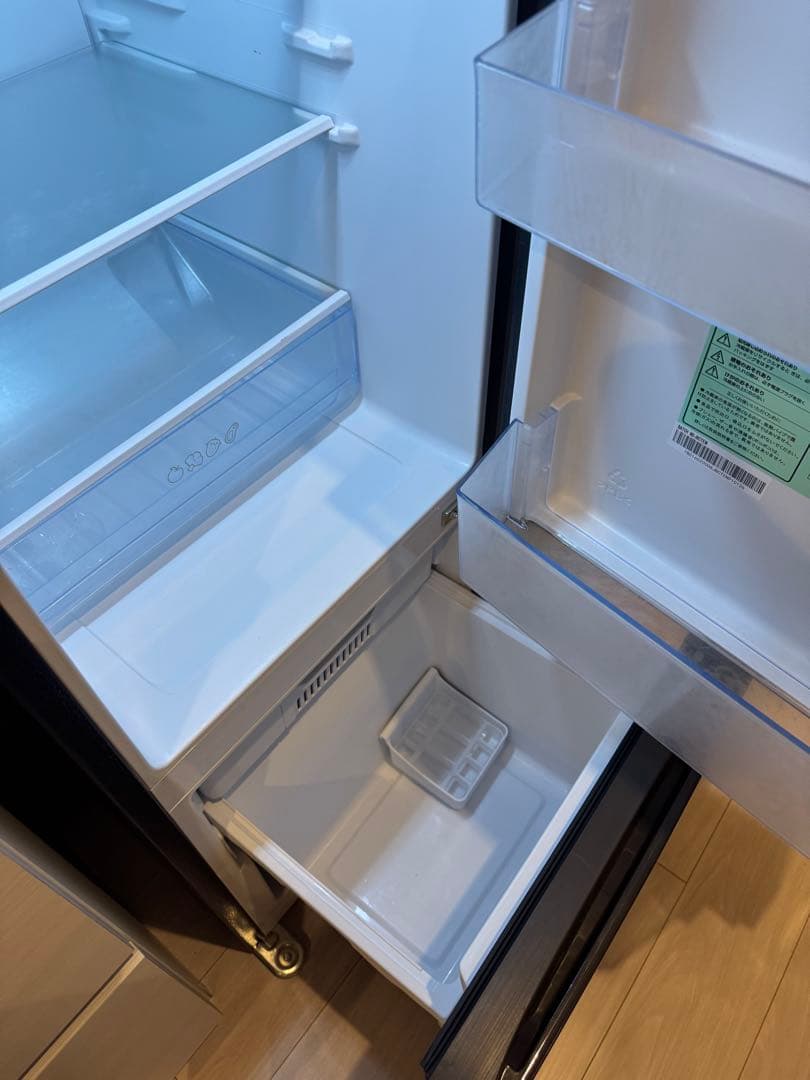 Hisense 冷蔵庫 黒 3棚 引き出し式冷凍庫