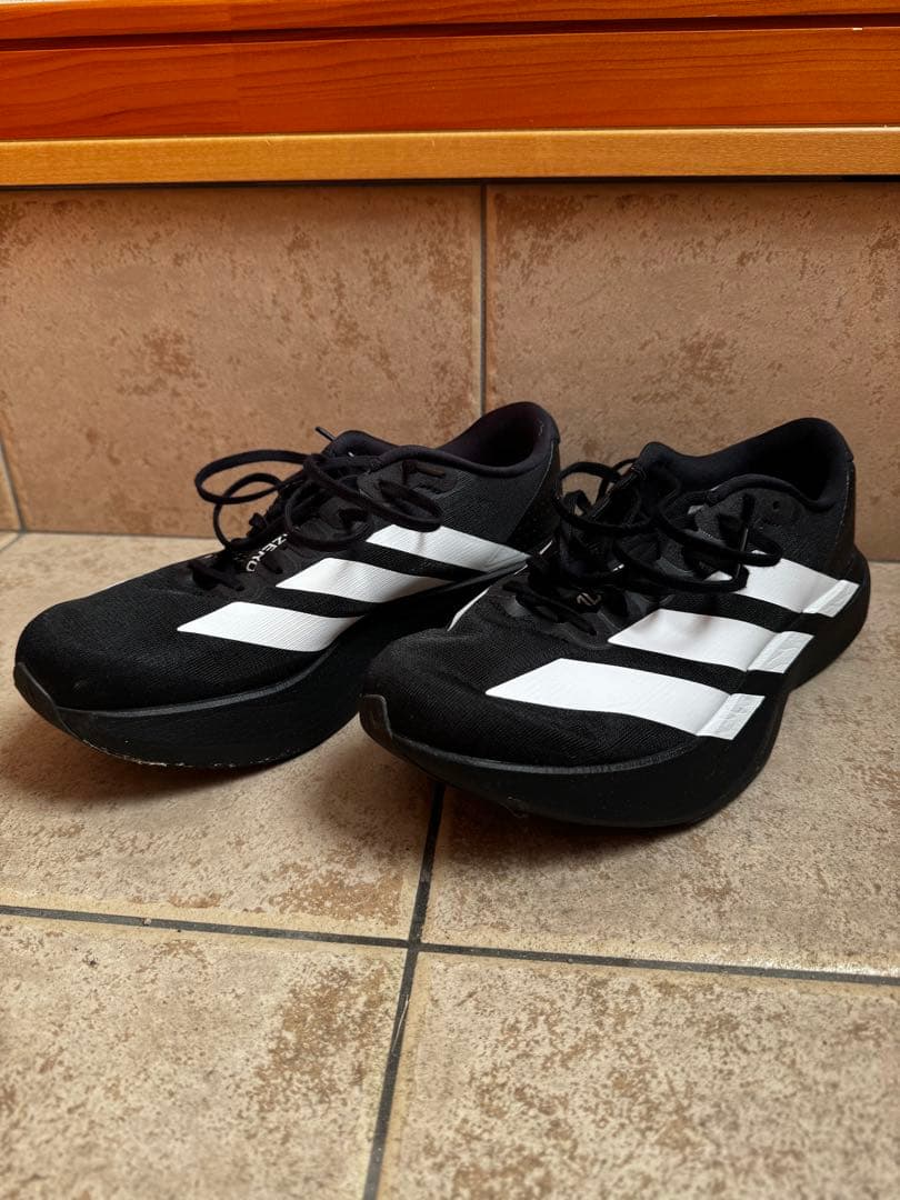 【タク】ADIZERO evo SL ブラック/ホワイト