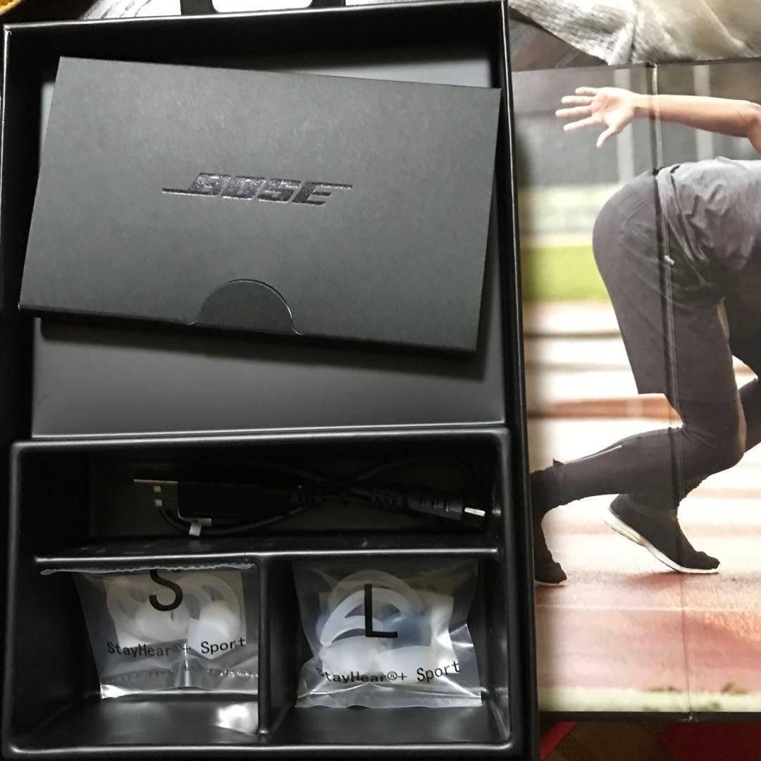 BOZEイヤホン、予備ケース付き