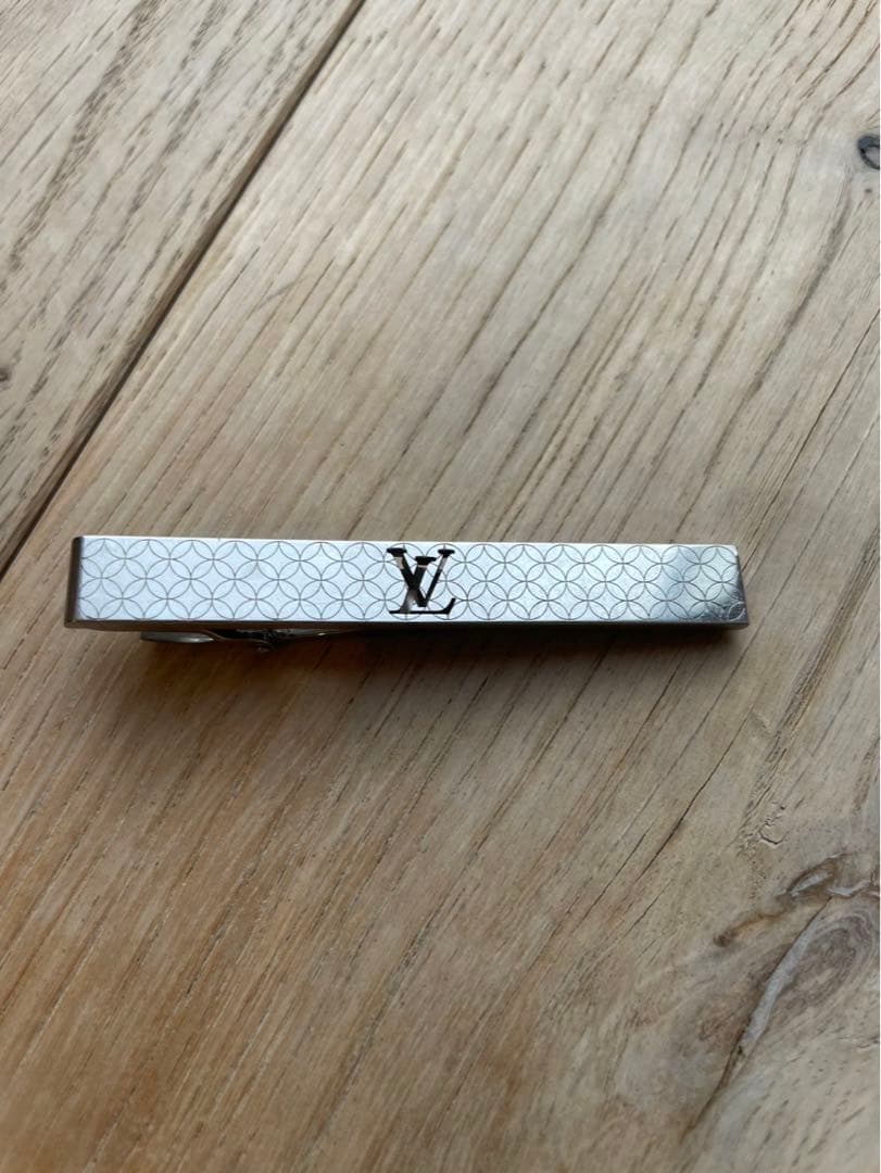 ルイヴィトン ネクタイピン パンス・クラヴァット・シャンゼリゼ シルバー