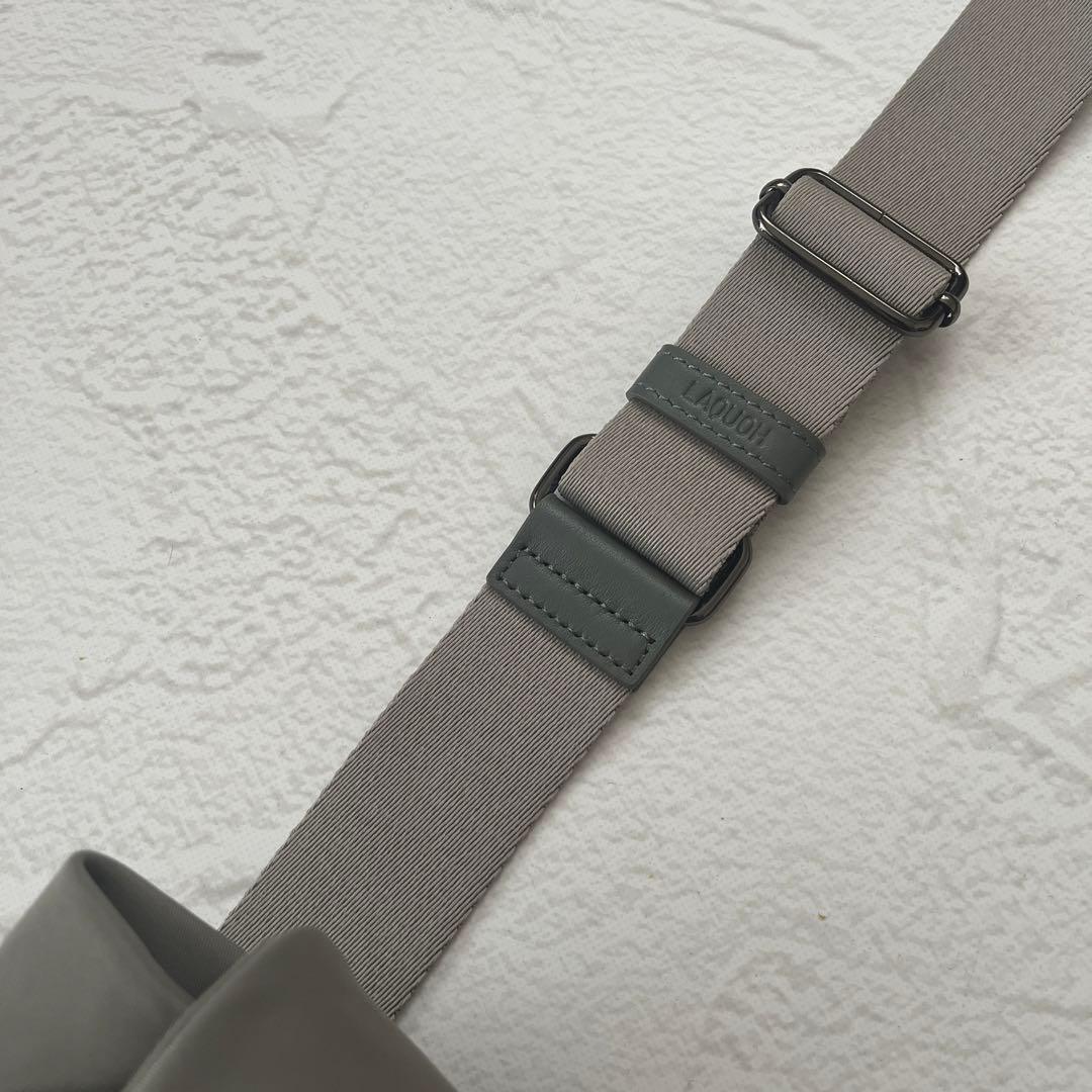 美品LAQUOH UTILITY MINIMAL クロスボディ ショルダーバッグ