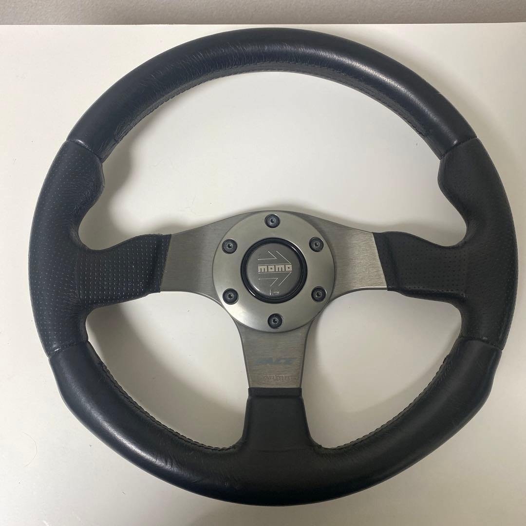 MOMO ステアリングホイール 32cm