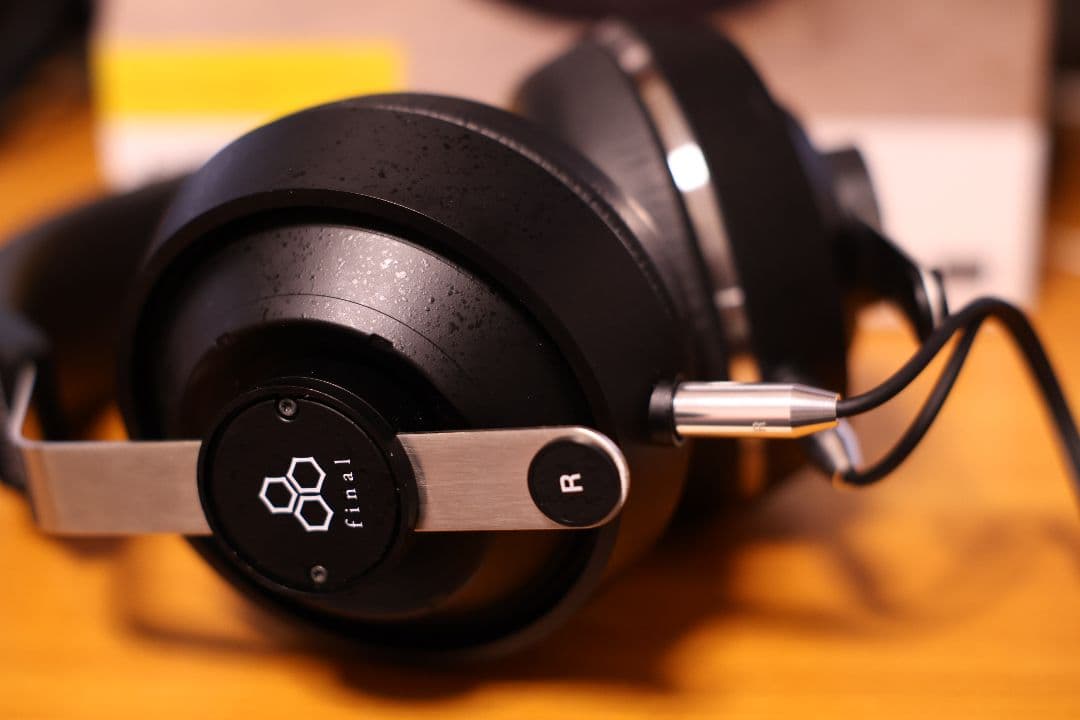 final SONOROUS II ヘッドホン