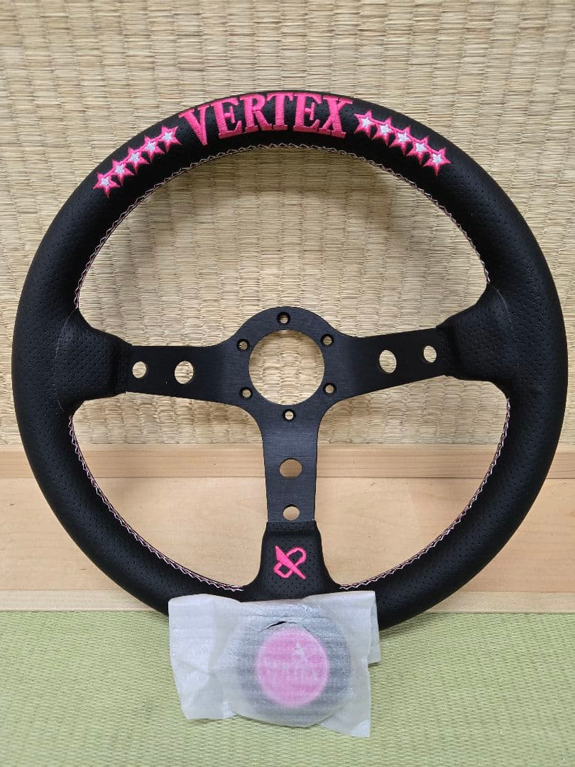 VERTEX ステアリングホイール 黒・ピンク