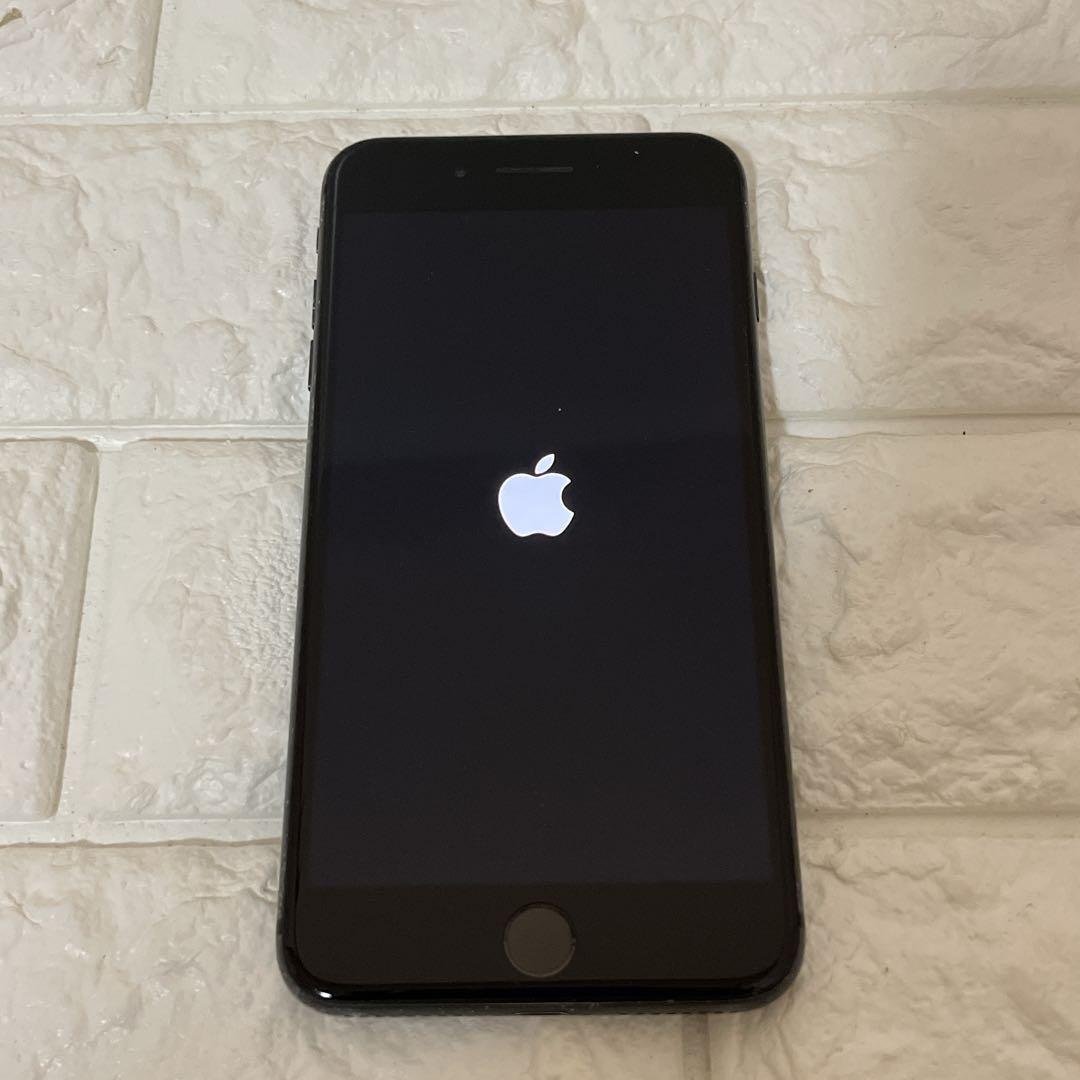 iPhone 8 Plus 64GB／最大容量67%／SIMロックあり