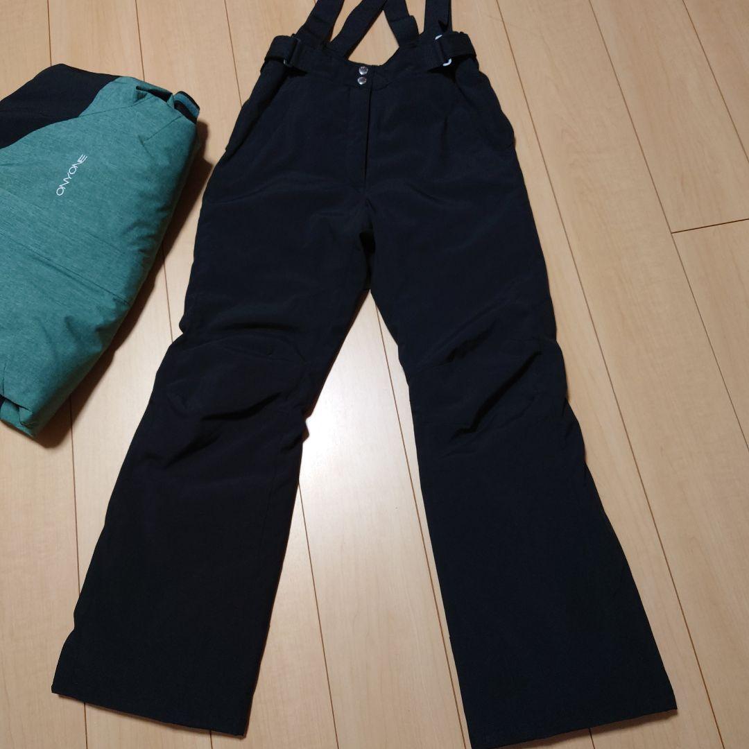【新品未使用】ONYONE/オンヨネ　スキーウェア上下セット　スノーボードウェア