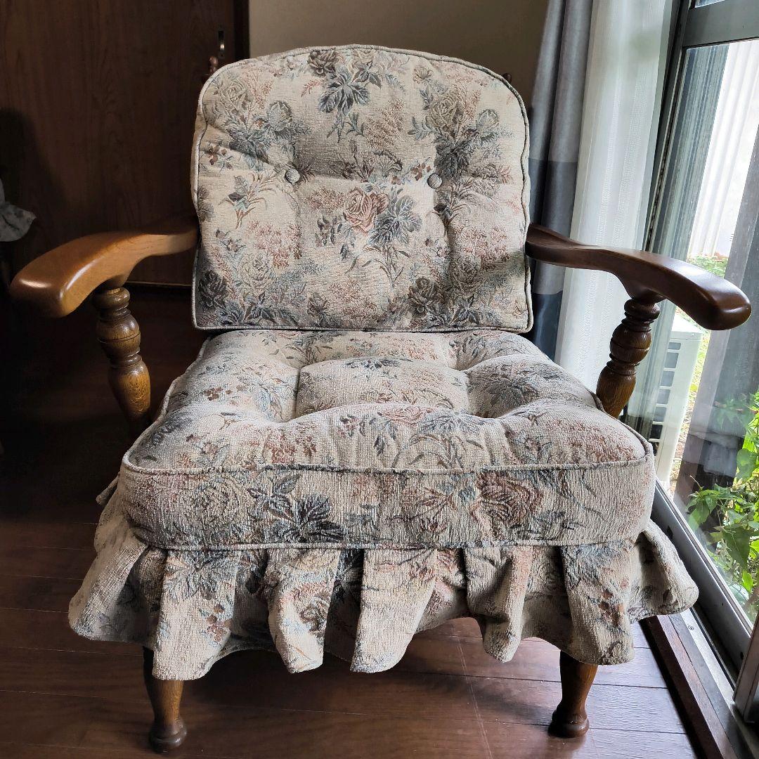 2脚 飛騨産業 クラシック 花柄 アームチェア 1人掛け 無垢材