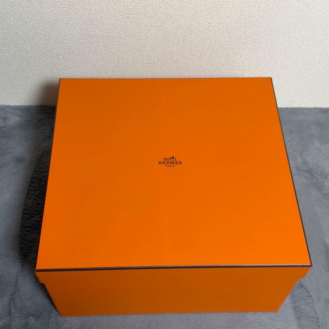 HERMES エルメス　バーキン30 空箱　保護用包み紙付き　深め　人気サイズ