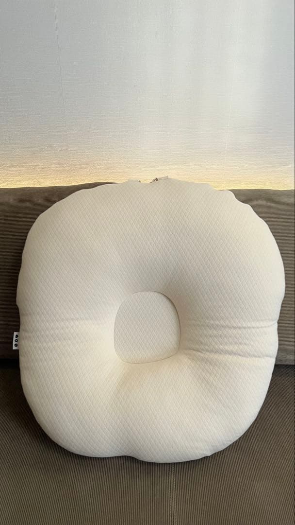 【美品】ロトトクッション(ナチュラル)【使用期間短め】持ち運びカバー付き