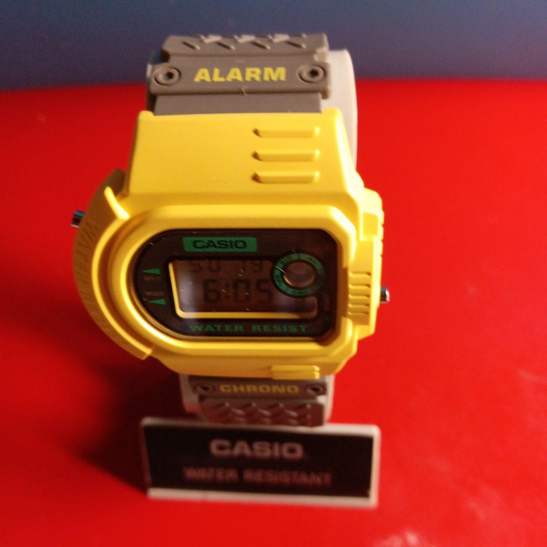 CASIO デジタル腕時計 イエロー/グレー