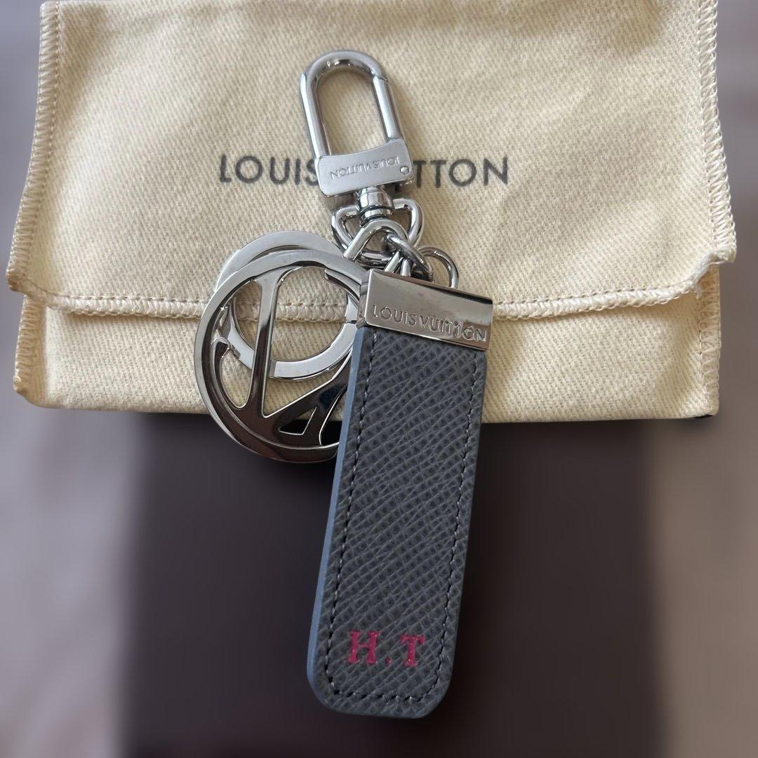 Louis Vuitton グレー キーリング