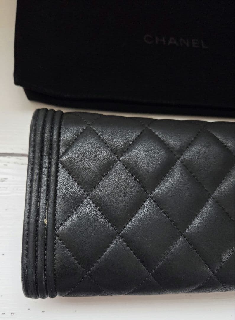 CHANEL　BOY CHANEL　 ブラック キルティング 長財布