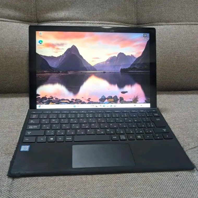 Surface Pro 7 i5 8GB 256GBタイプカバー付き s