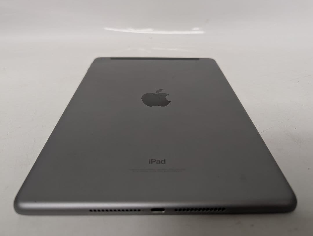 M*y様 iPad　WiFi+Cellularモデル　第6世代　A1954