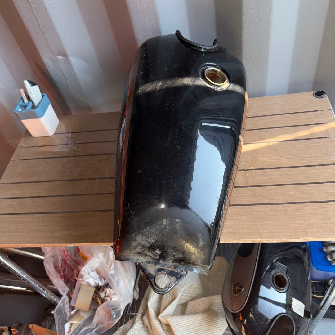 YAMAHA SR400 純正タンク