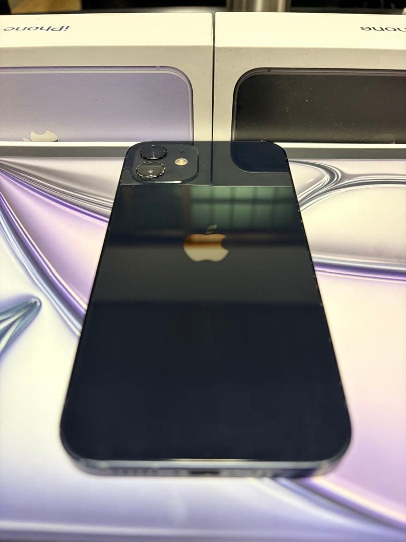 【新品画面】iPhone12 256GB SIMフリー