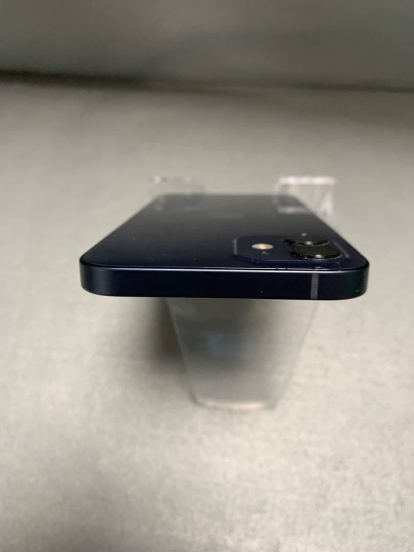 美品 国内版 SIMフリー iPhone12 256GB ブラック色