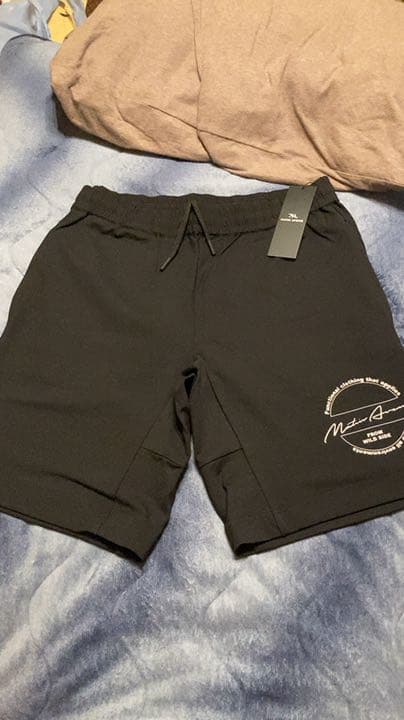 西*ん様 マタンアヴニールのショートパンツ