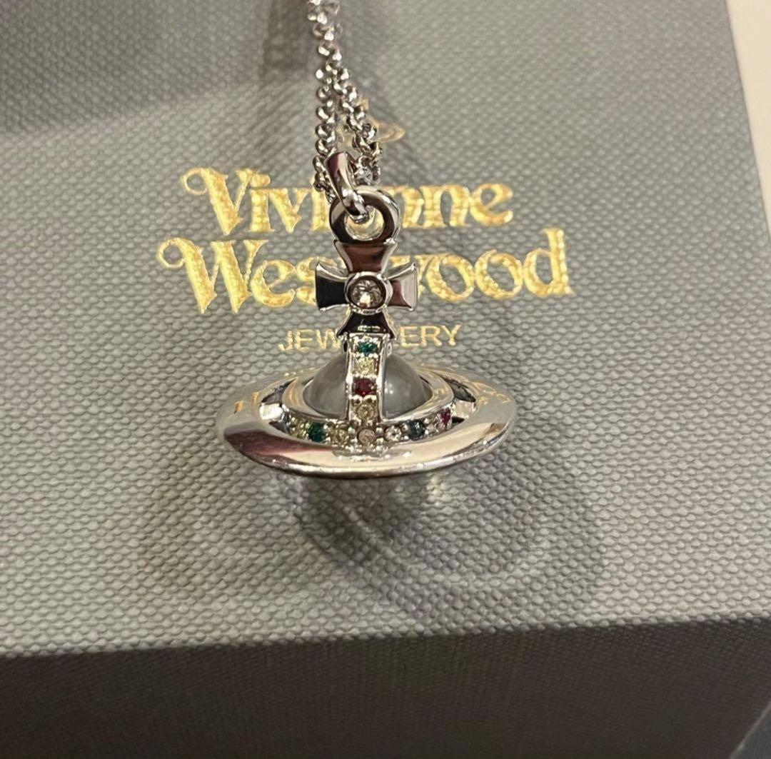 ヴィヴィアンウエストウッド タイニー オーブ スモール ネックレス