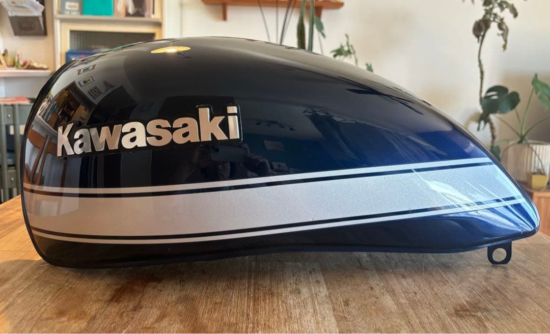 ゼファー750 カワサキ純正タンク オリジナルカラー