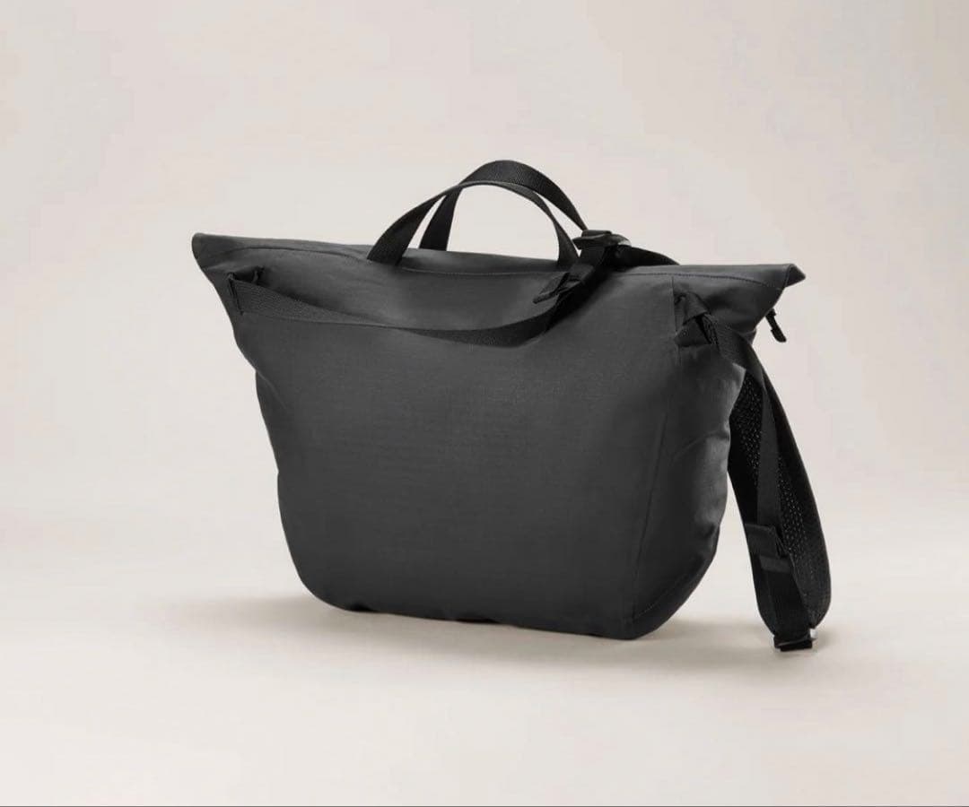 ま*は様 ARC'TERYX アークテリクス グランヴィル ショルダーバッグ 国