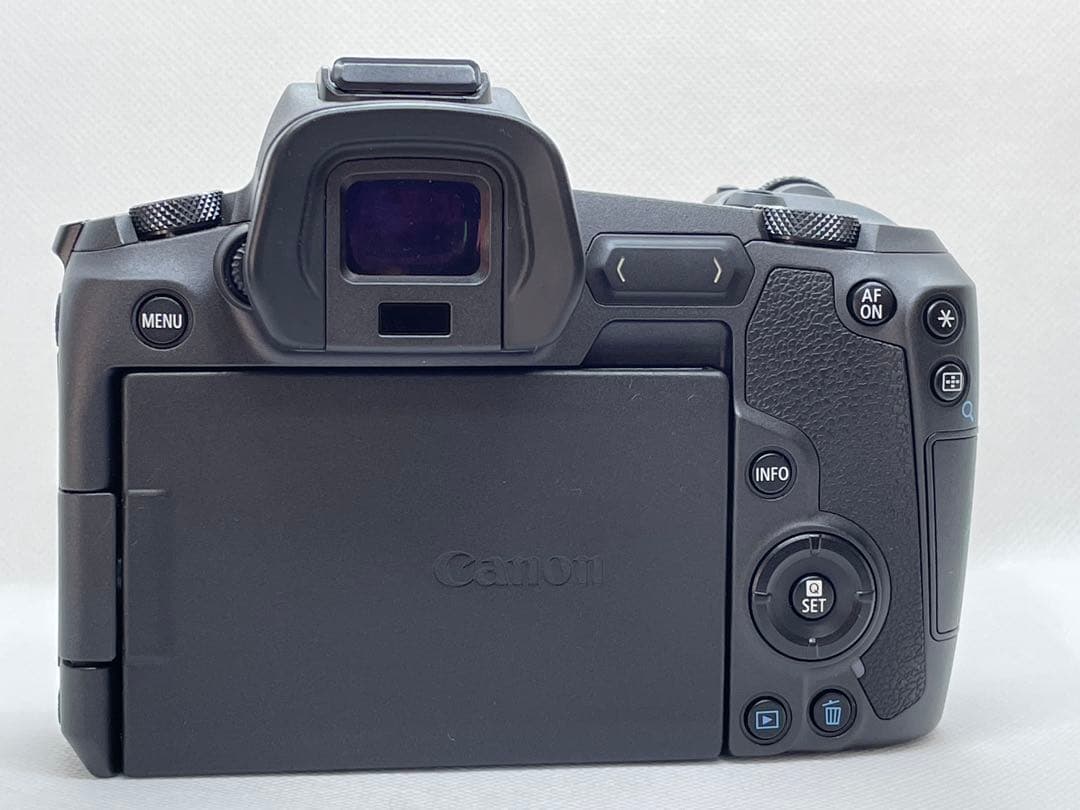 Canon EOS R フルサイズミラーレスカメラ