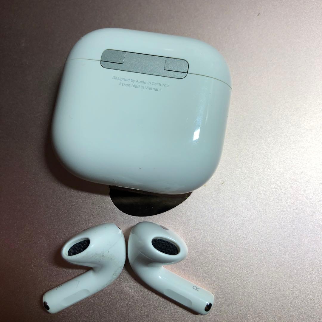 Apple AirPods 第4世代 アクティブノイズキャンセリング搭載モデル
