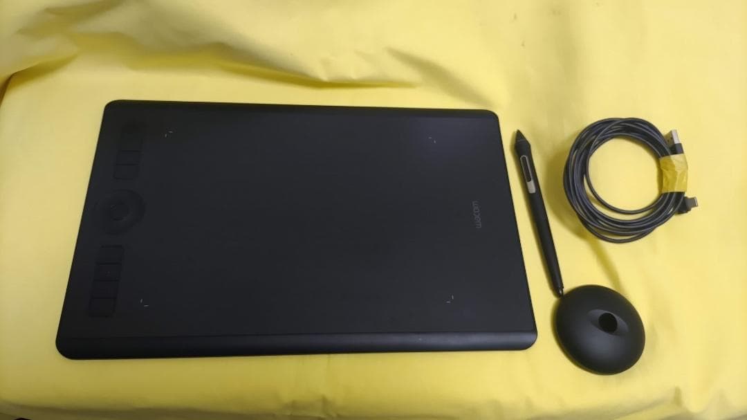 Wacom ペンタブレット本体 黒