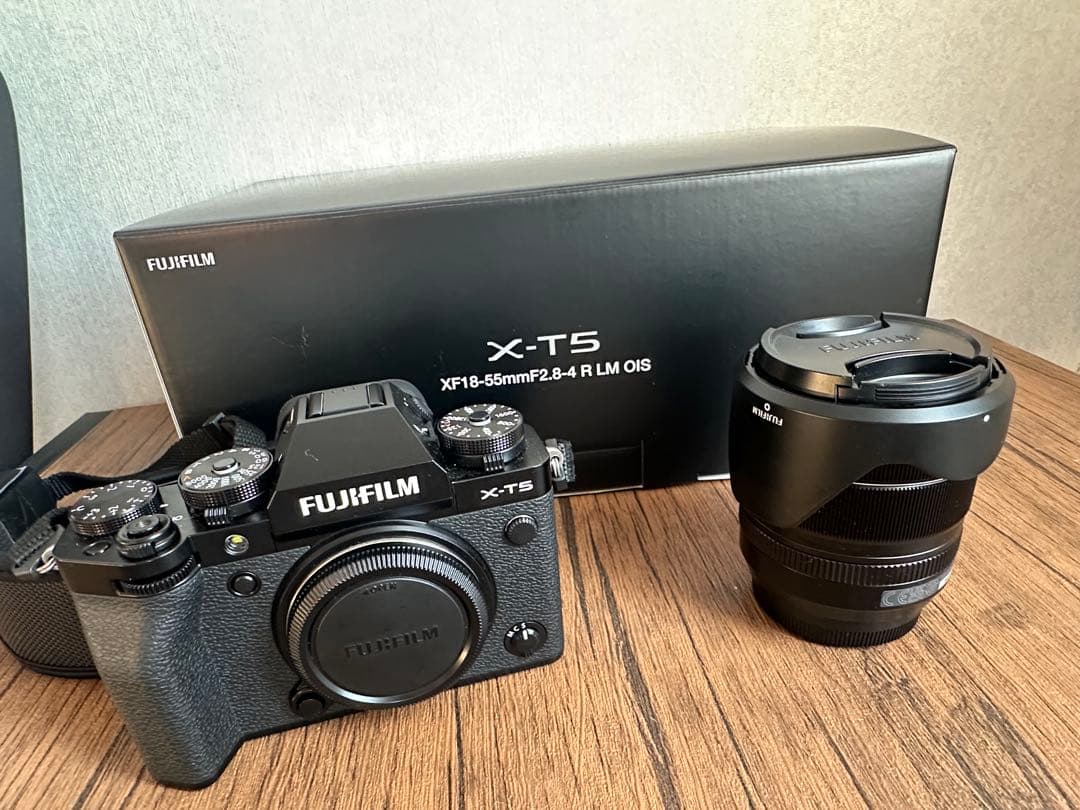 FUJIFILM X-T5 ミラーレスカメラ 本体のみ