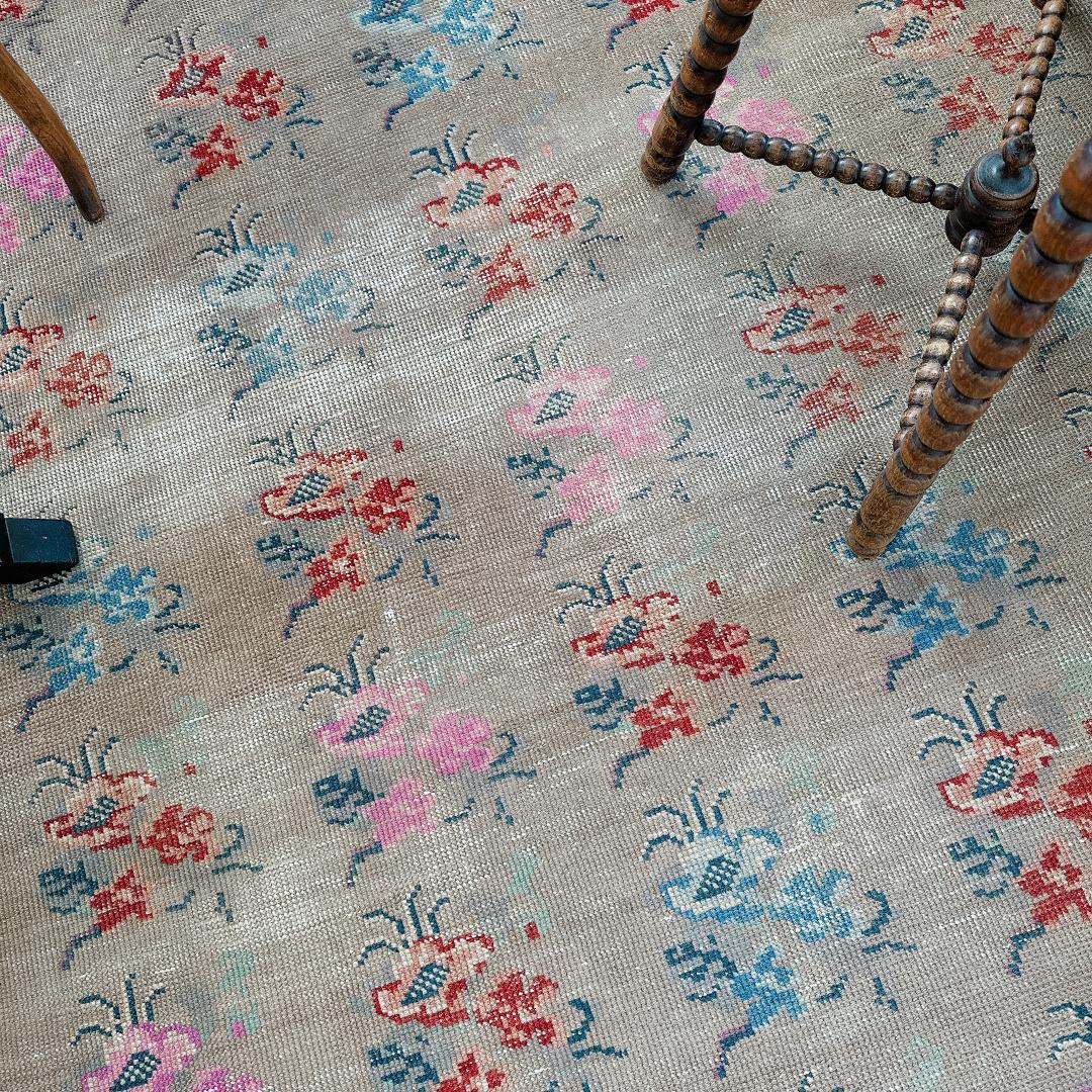 トルコヴィンテージラグ A73 大判 高級 レア グレージュ ピンク ブルー