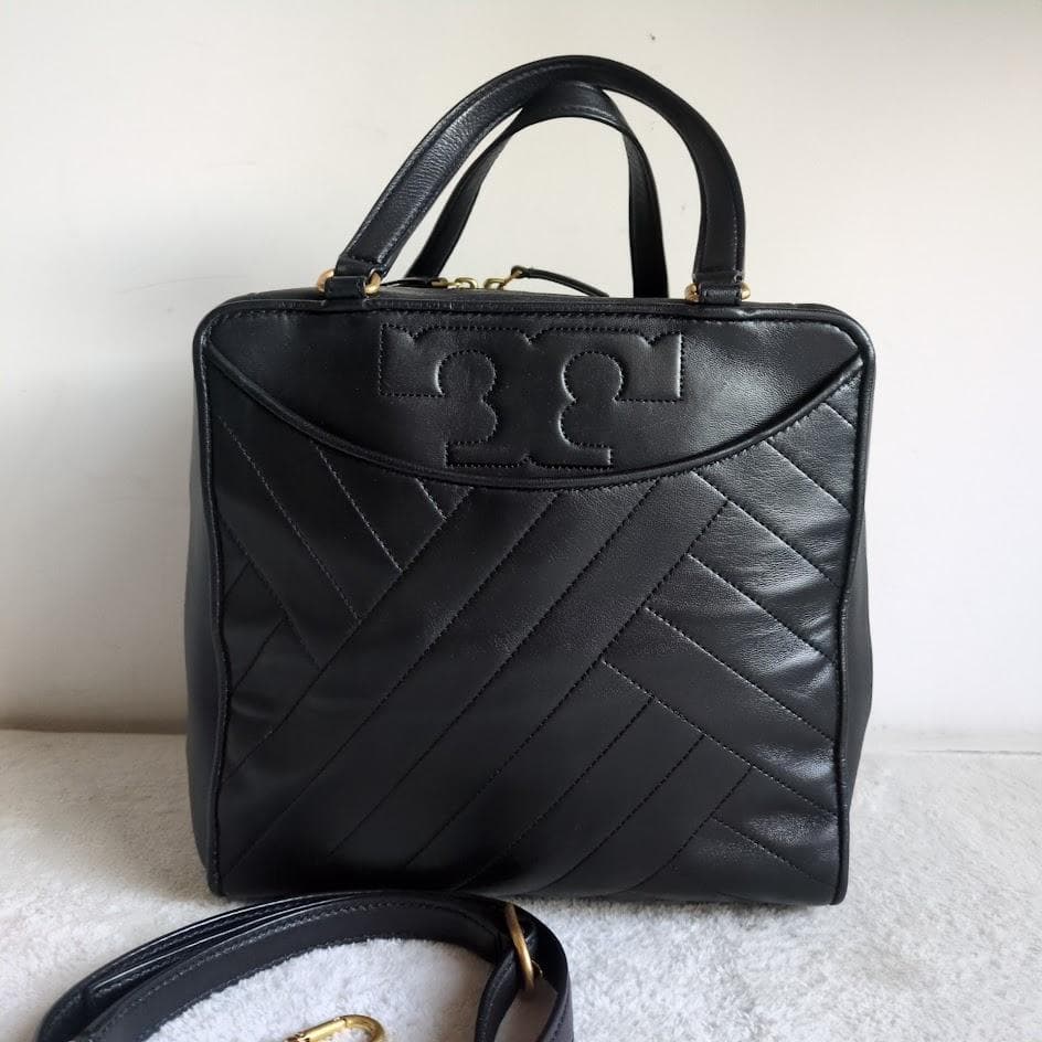 極美品　トリーバーチ　2way　ショルダーバッグ　アレクサ　キルティング　革　黒