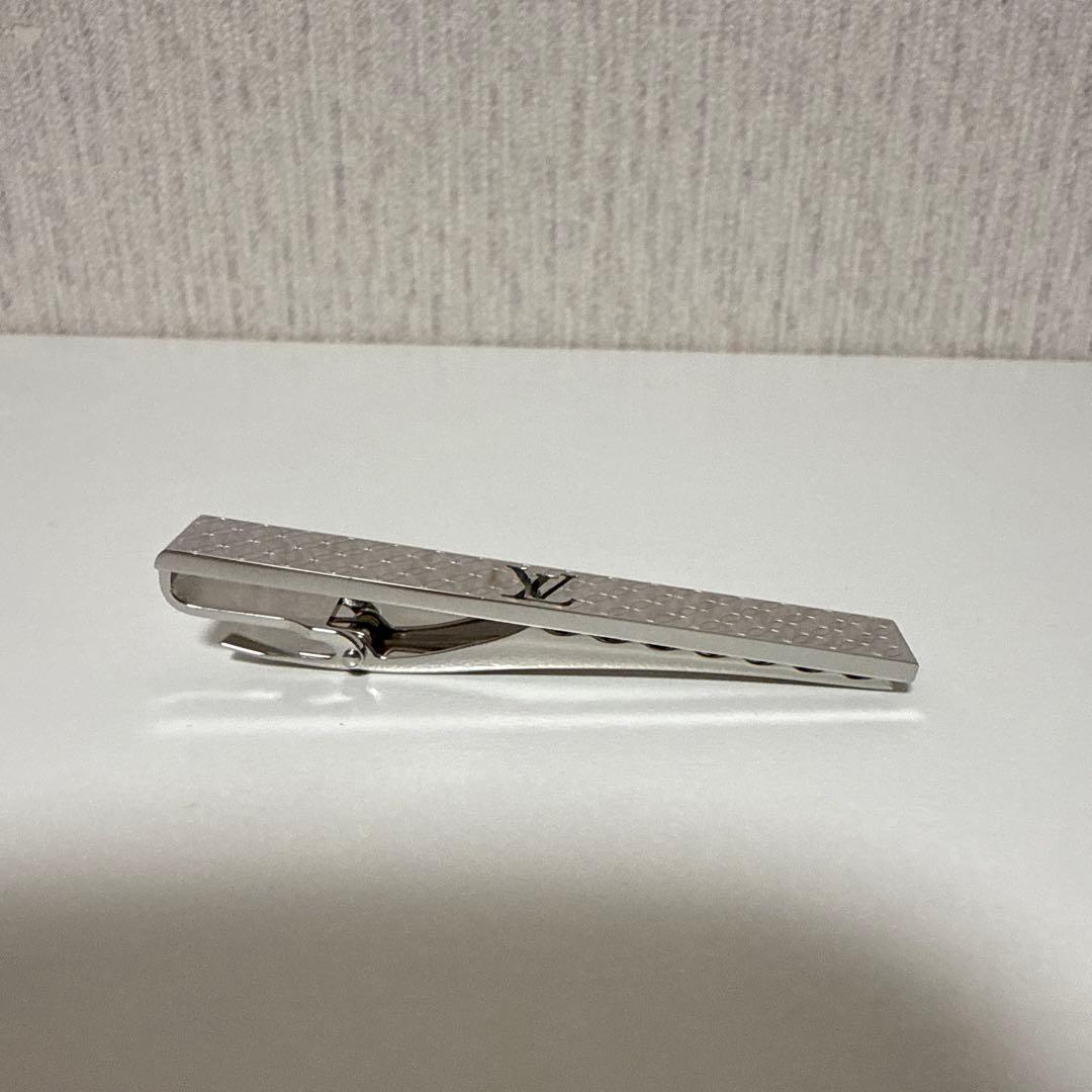 【未使用•極美品】ルイヴィトンタイピンシャンゼリゼ M65042 シルバー LV