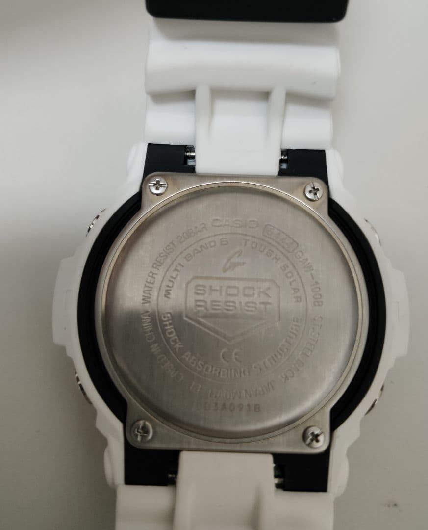 美品 限界値下げ G-SHOCK GAW-100B-7AJF 電波ソーラ