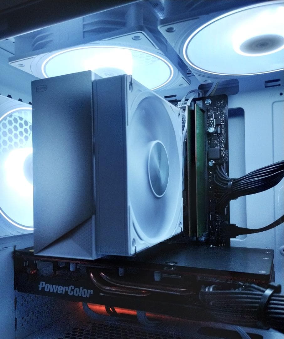 ゲーミングPC/Core i7 9700/RX5700XT/メモリ16GB