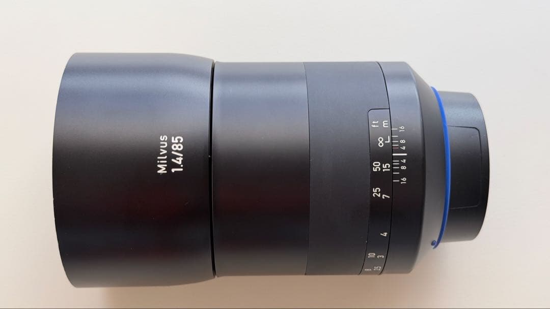 カールツァイス　Milvus 1.4/85 ZE [キヤノン用]