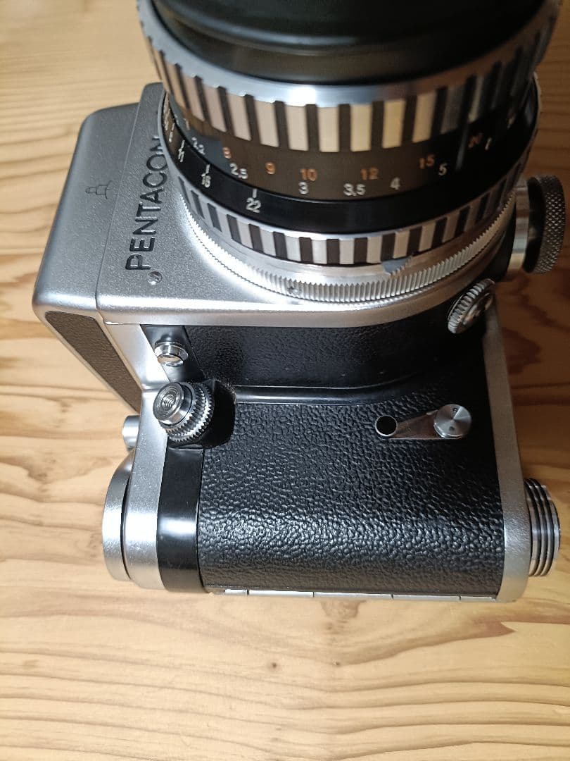 【3/24まで限定掲載】美品 PENTACON six 一眼中判フィルムカメラ