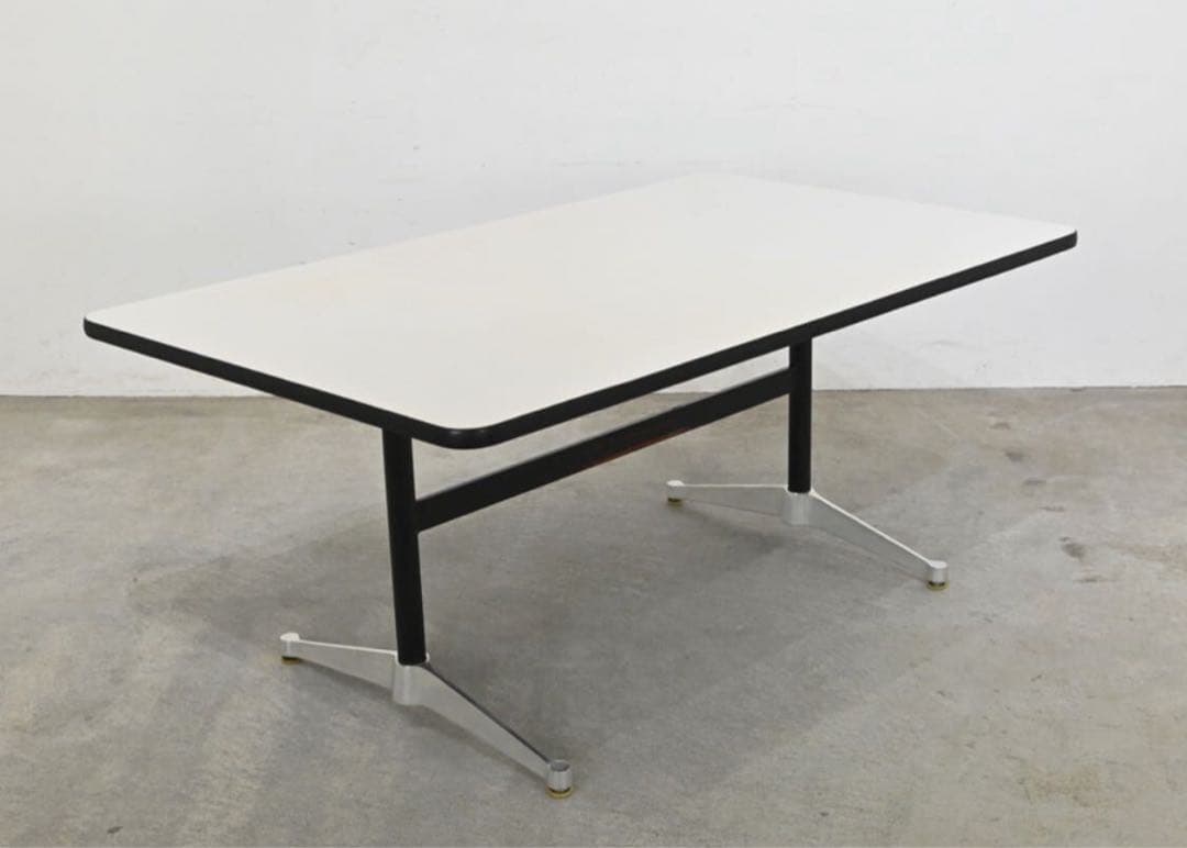 送料込Herman Millerイームズ コントラクトベーステーブル ビンテージ