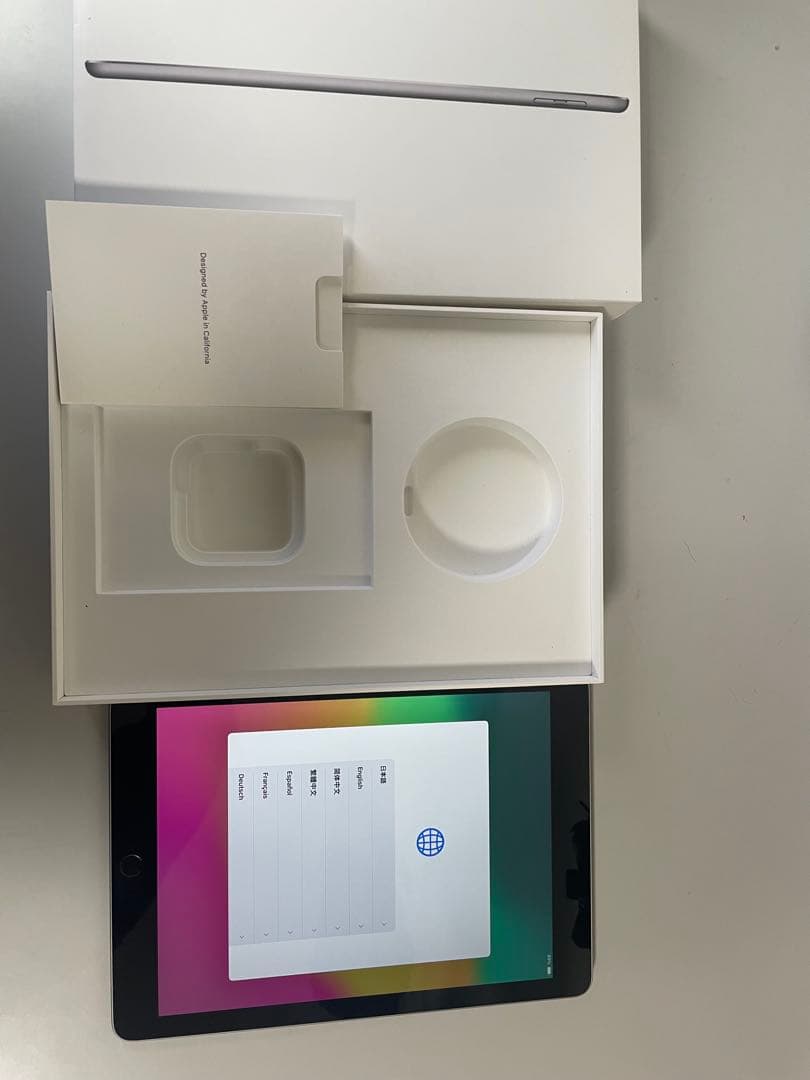 iPad 6th 128GB スペースグレー(wifiモデル)