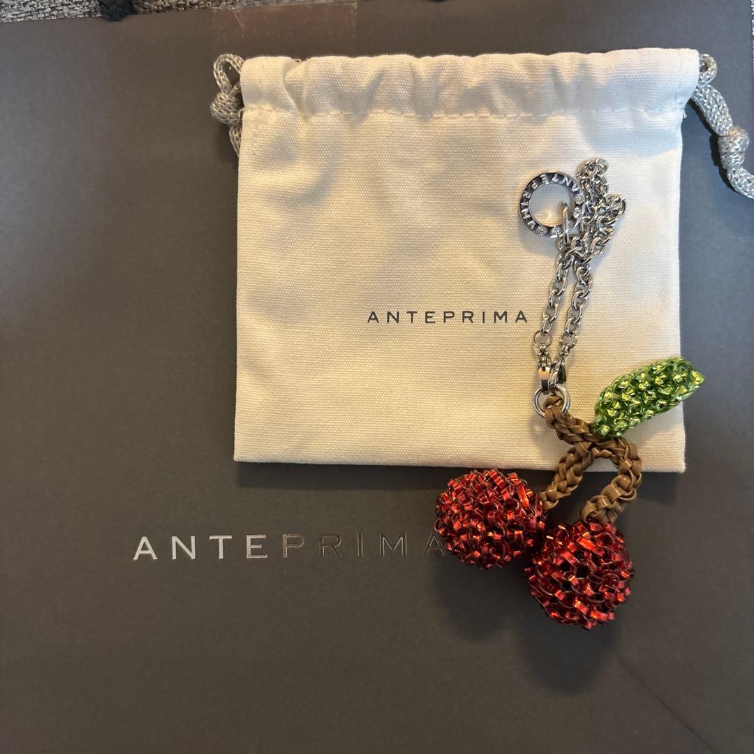 【新品未使用】　ANTEPRIMA アンテプリマ　チェリー型チャーム