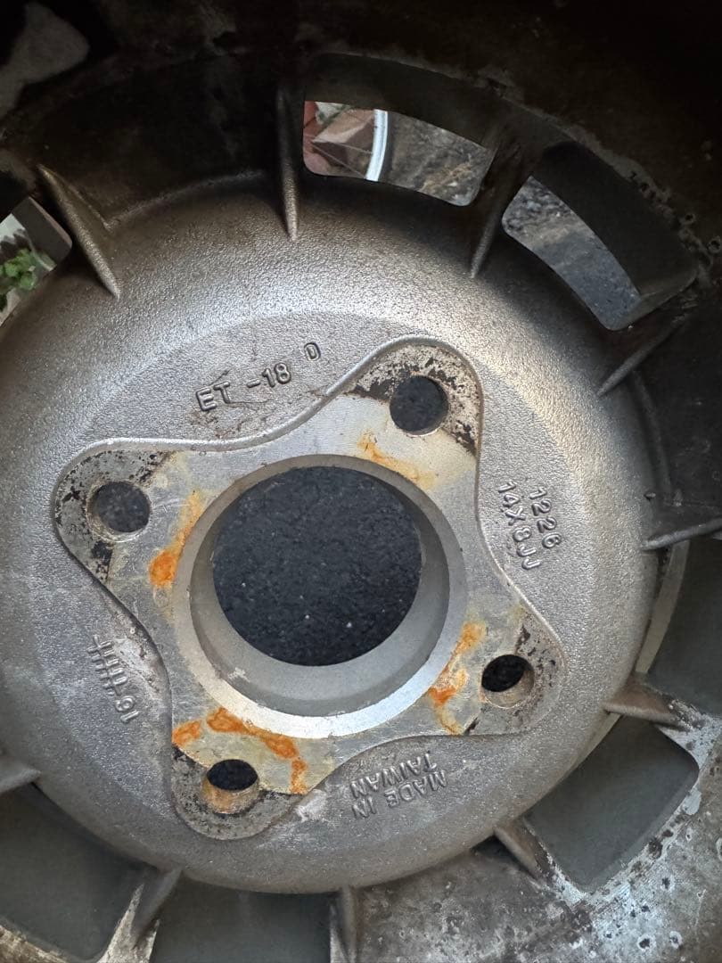 も*ー様 トスコホイール　8J-18.8J+-0　114.3 4H 4本セット