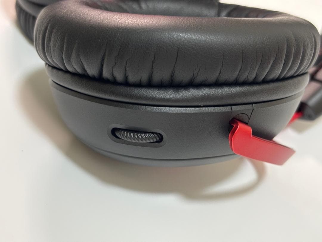 参考用　HyperX Cloud III Wirelessゲーミングヘッドセット