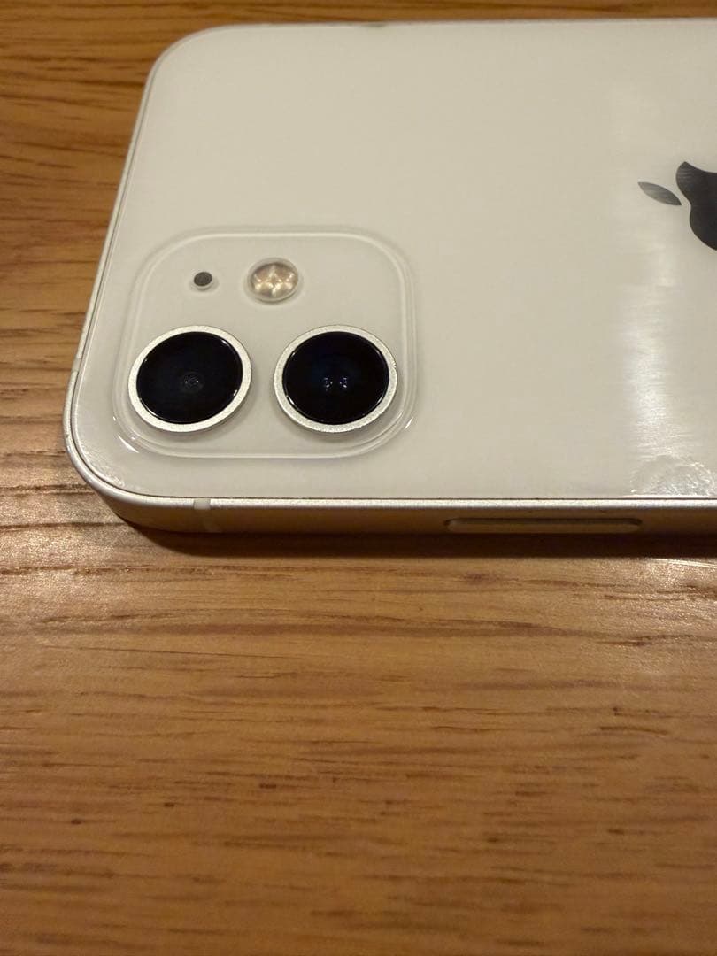 Apple iPhone 12ホワイト 本体