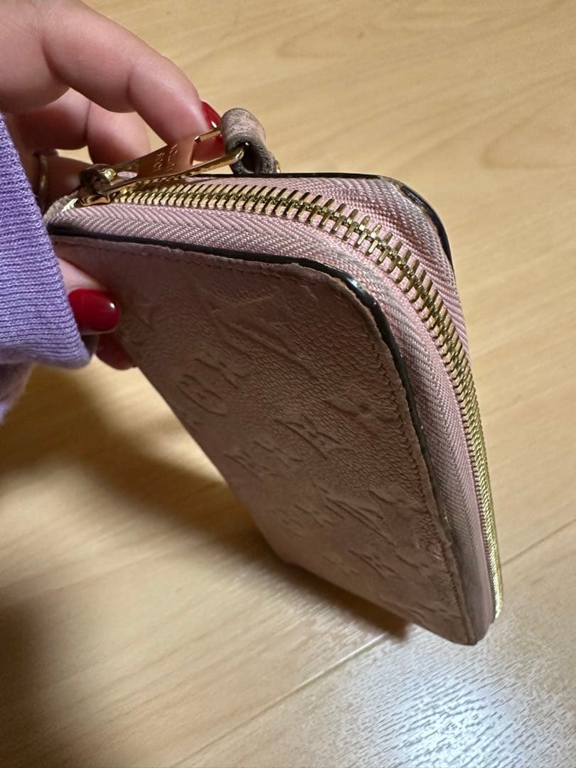 Louis Vuitton ピンク エンボス長財布