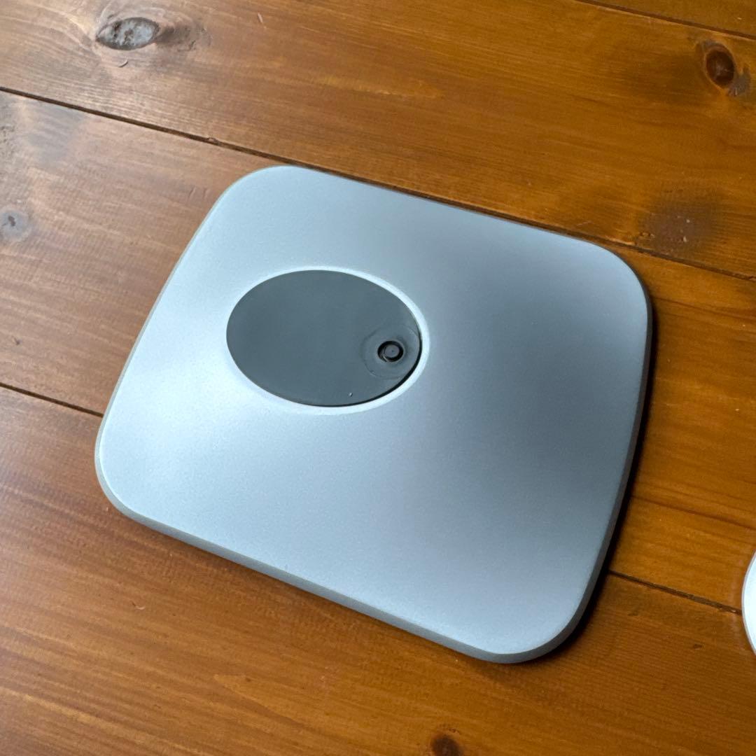 KEF LSX II/LT用 P1 デスクスタンド/デスクパッド （シルバー）